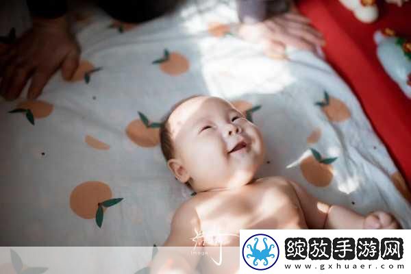 宝宝握住它坐下～自己C照片