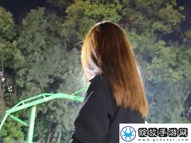 海角披风少年老妈长相