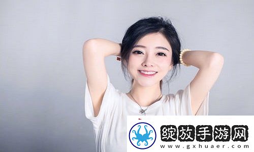 父亲有力挺送女儿的花园