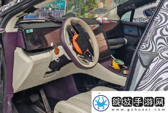 比亚迪首款百万级轿车仰望U7内饰曝光！延续U8设计