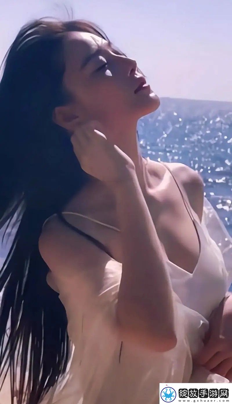 蜜丝婷大草莓和小草莓对比
