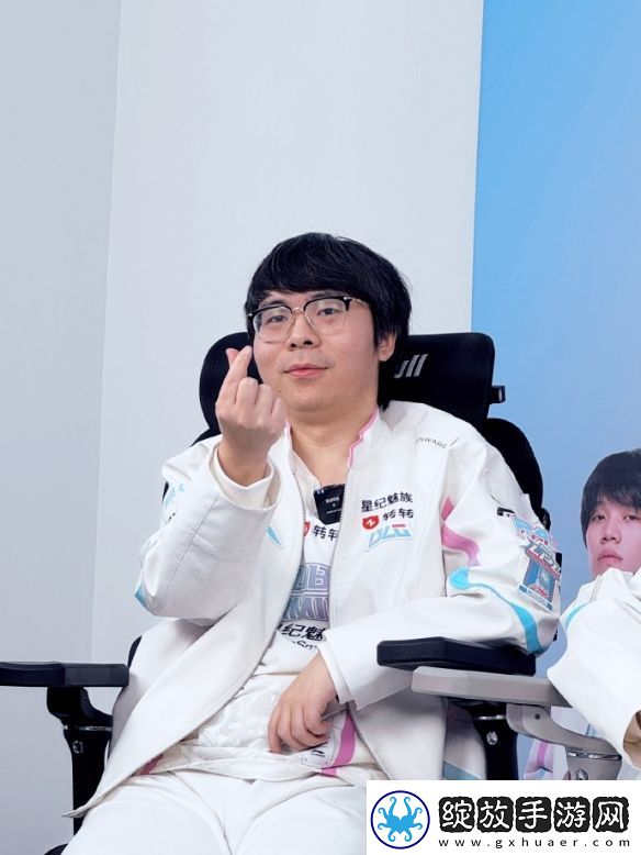 BLG战队做客抖音傲风直播间