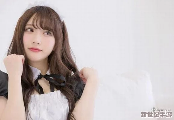 白丝女仆被