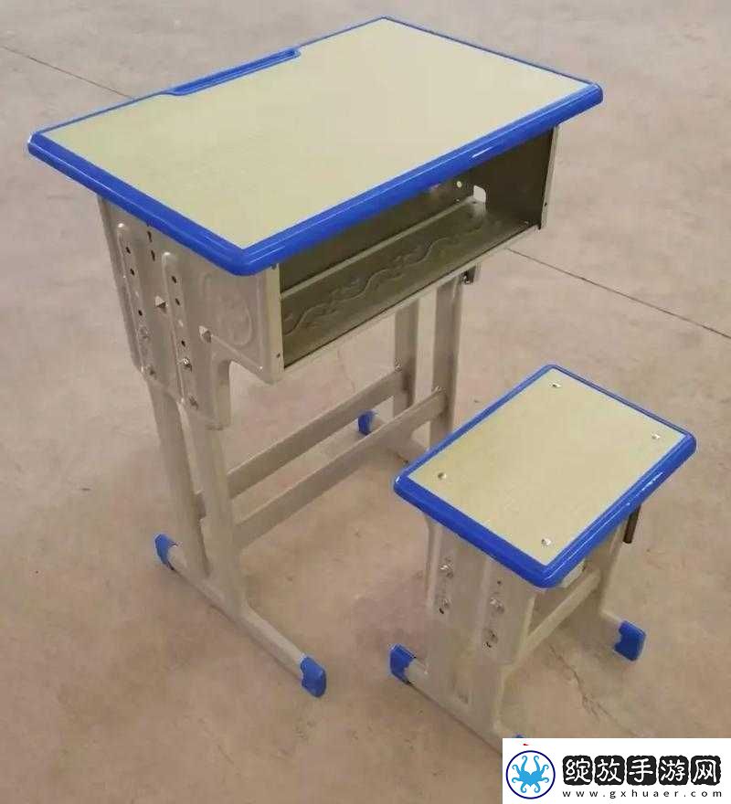 学校课桌椅