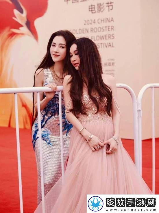两代“妲己”同框!温碧霞晒与娜然红毯合影