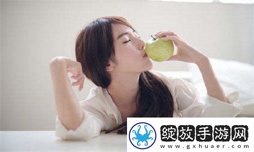 女方用嘴巴吃鸡的吉尼斯世界纪录!速度与技巧究竟有多惊人
