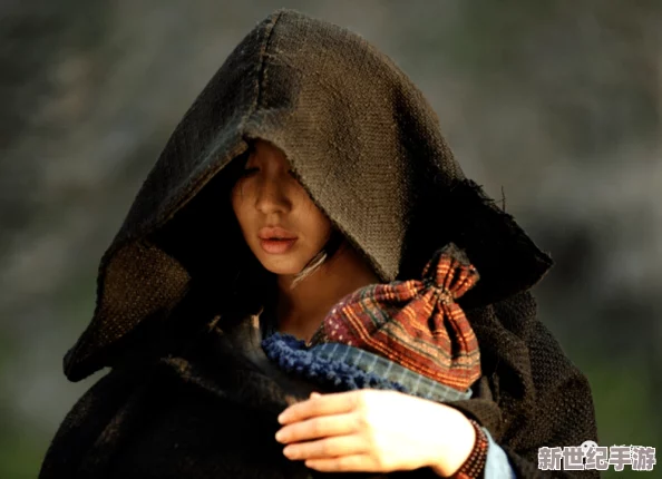 震惊！男人舔女人的黄色骚虎视频引发热议