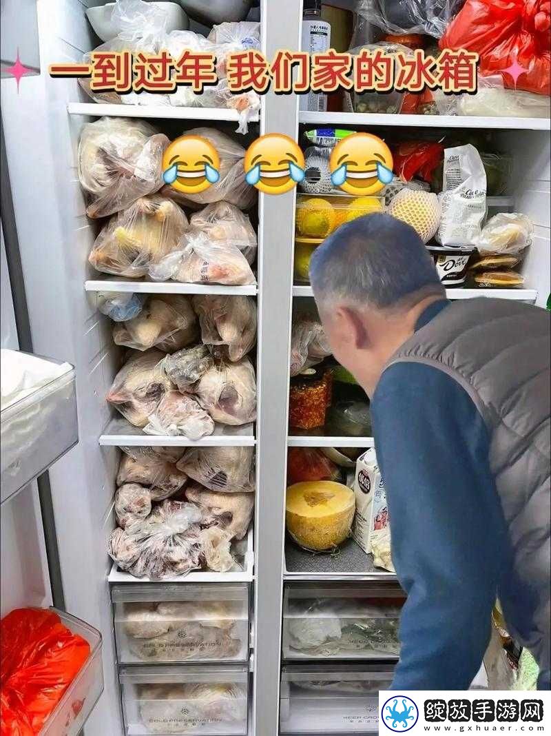 小洞需要大肉肠塞得满满的