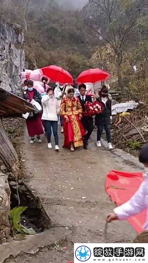 婚礼上的全村人性狂欢