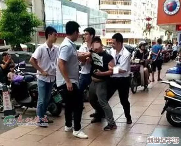 偷窥女侧所