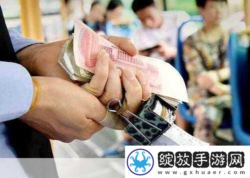 公交车上售票员用b验票公交车上售票员用B验票的创新实践与启示