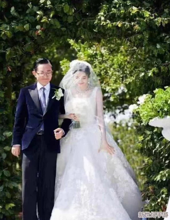女生露胸网站