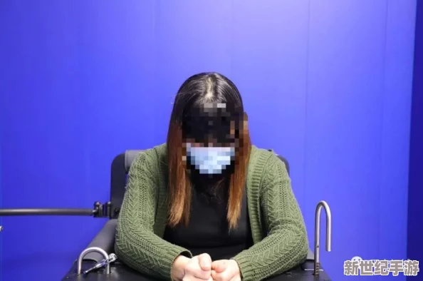 男女一边摸一边做爽爽动态图3p