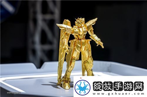 “黄金高达”亮相就受追捧