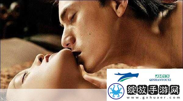 激情办公室之双飞燕情节