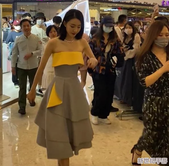 两男揉女子乳动态图千乐