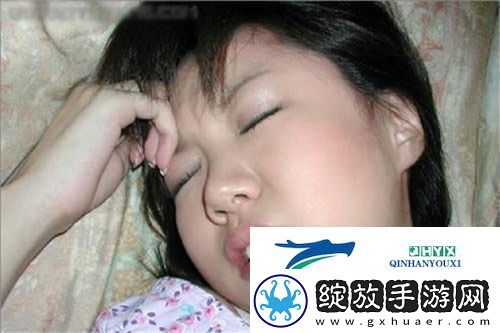 当心与激情交织的瞬间