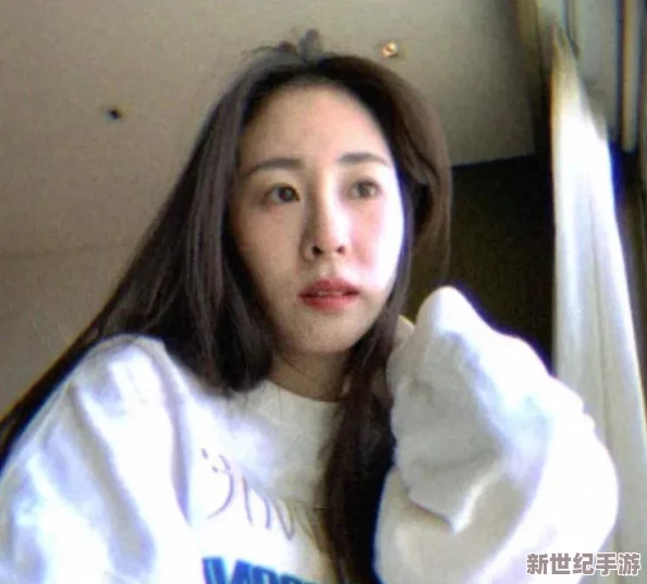 杨幂不雅视频下载网友对此事件表示震惊与失望