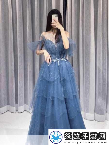 心动小镇蓝色抹胸裙怎么获得