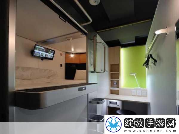 在胶囊旅馆里传播热量樱花