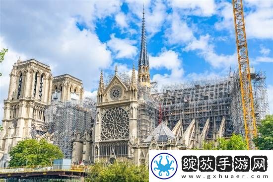 巴黎**院已经重新开放！我们借此机会和育碧聊了聊