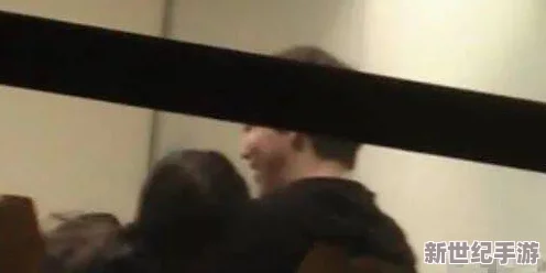 又粗又深又猛又爽又黄近日某知名男星被拍到与神秘女子亲密互动引发热议网友纷纷猜测两人关系不一般