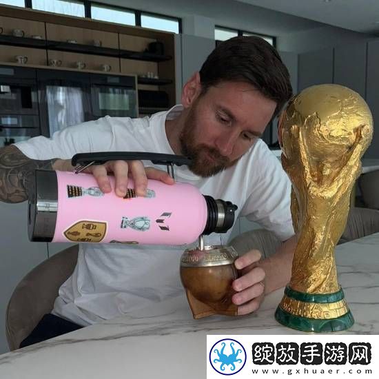 梅西庆祝世界杯夺冠两周年
