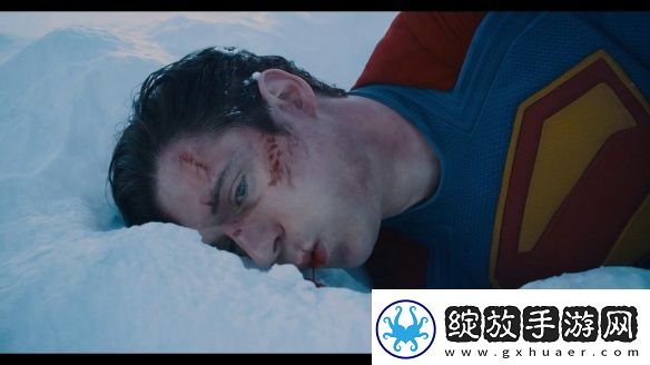 滚导DC新片超人首曝预告