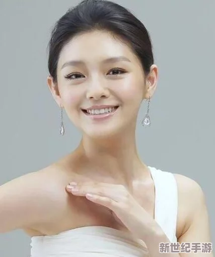 握住把玉势放里面h近日被曝出与某知名明星秘密约会引发热议两人关系扑朔迷离令人猜测不已