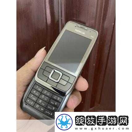 诺基亚E66