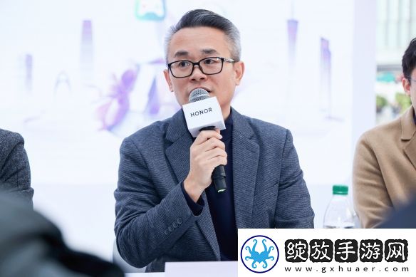 AI加持的荣耀互联服务