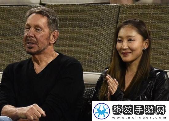 80岁顶级富豪再婚娶33岁华裔妻子