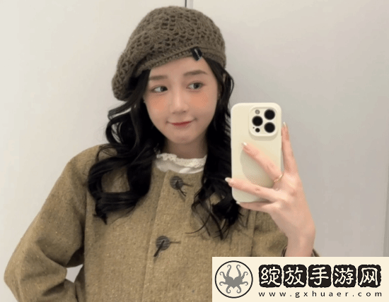 12345回应徐娇劝阻男子餐厅抽烟