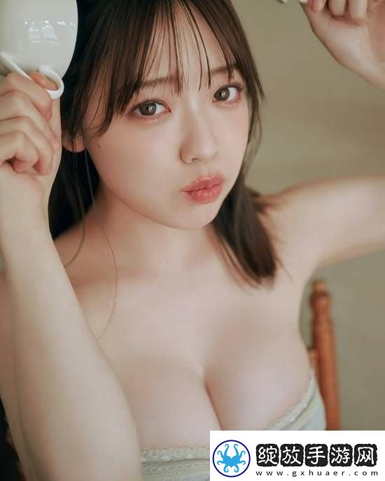 这个身材超狂的**美女还是数学学霸