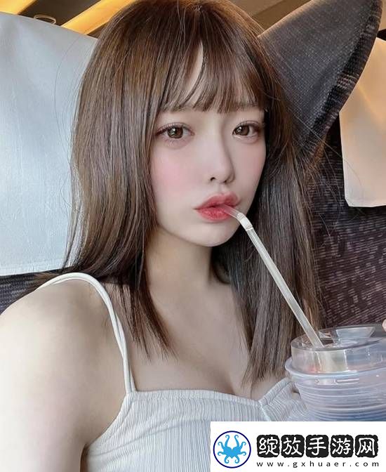 这个身材超狂的**美女还是数学学霸
