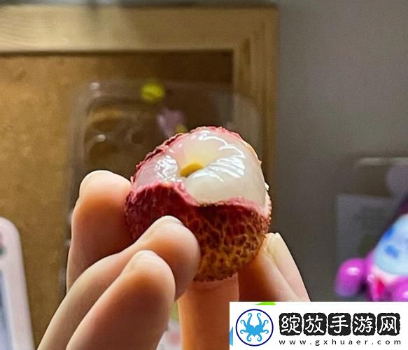 已经塞了八颗荔枝了窦寇儿上线