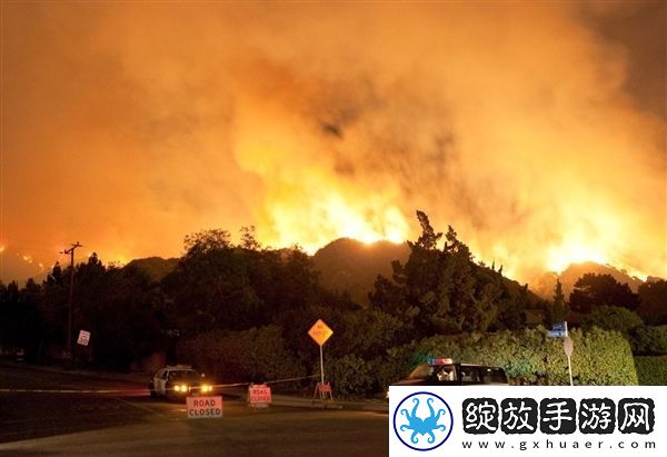 吉林一号晒洛杉矶山火前后卫星图对比