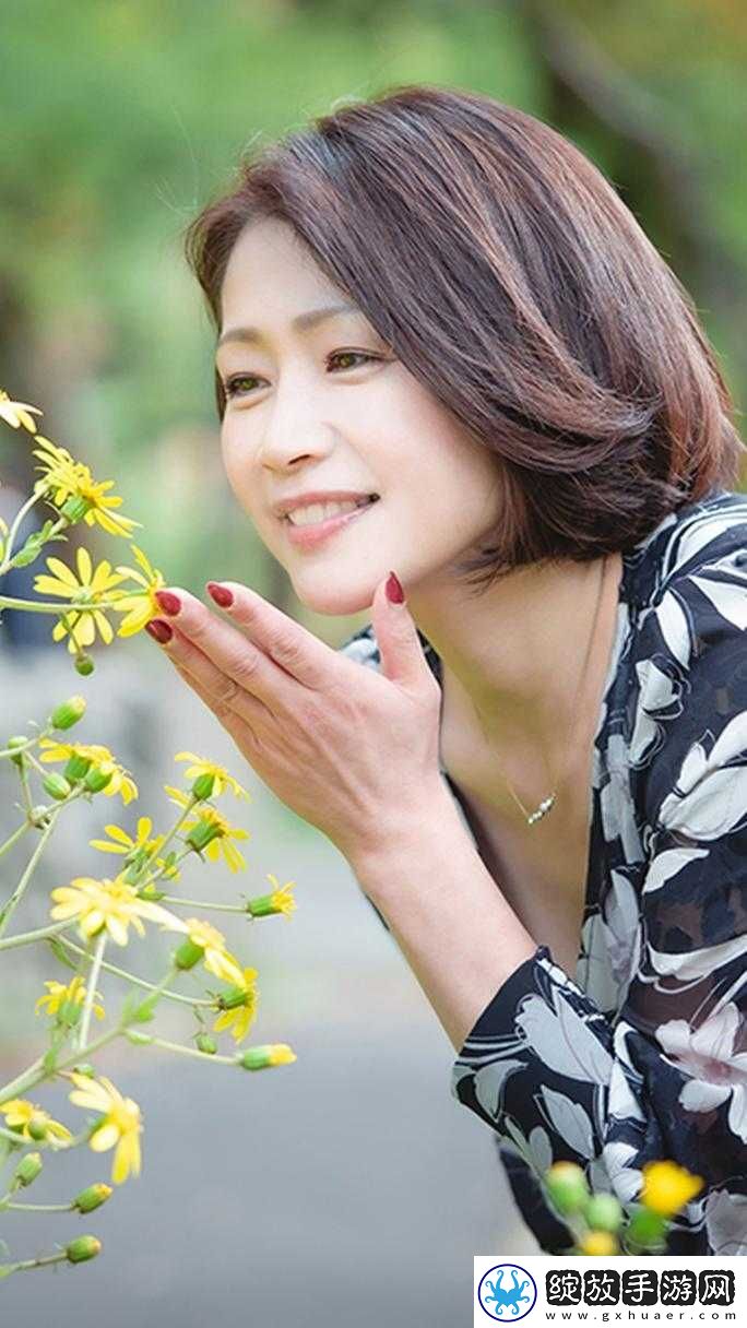 友田真希