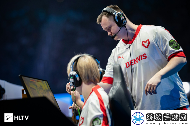 MOUZ教练sycrone