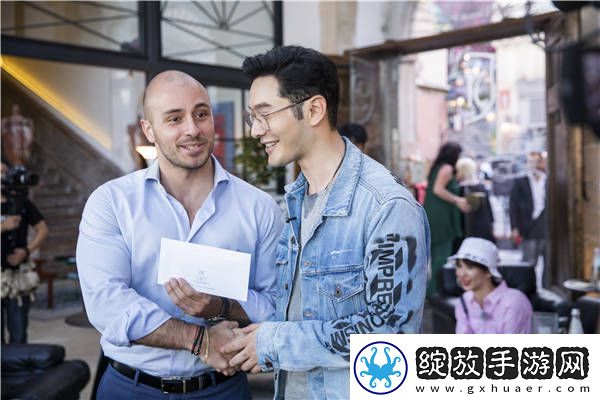 黄晓明回归中餐厅担任店长变身哥哥帮杨紫擦药超暖心