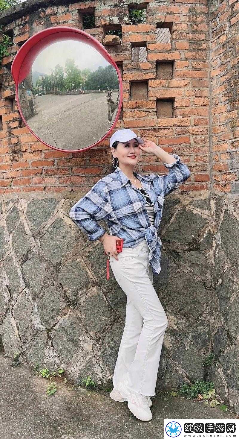 老太太浑身长满毛发