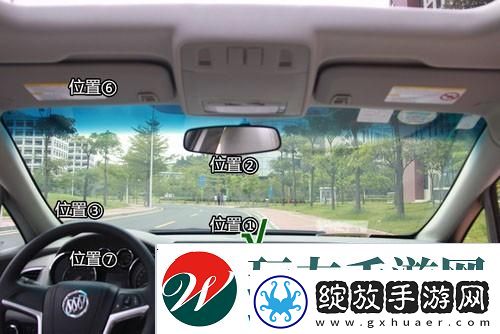 “豪车椅上‘躺赢’攻略网友口水战揭新章！”