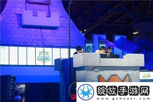 互坑队友