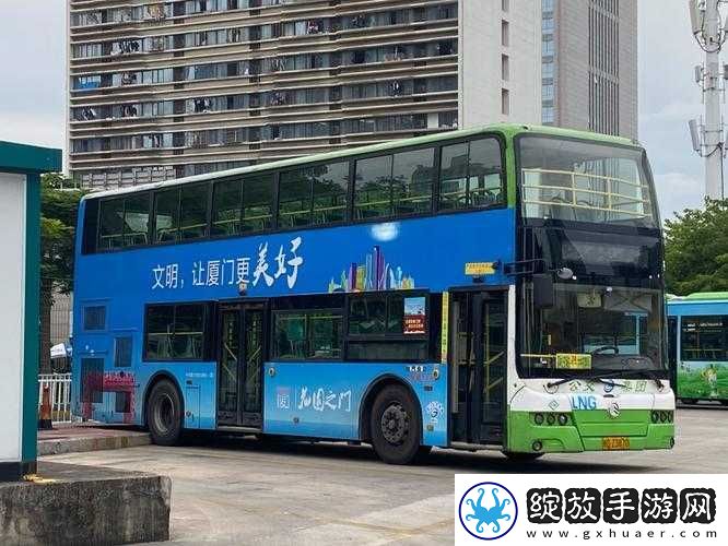在公交车上从厨房一路干到客厅好吗