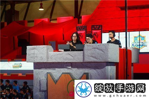 互坑队友