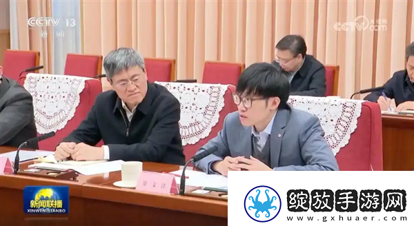 DeepSeek梁文锋实习往事曝光！浙大校友高薪特聘
