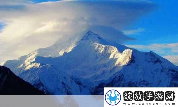 又大又白两座山峰1.又大又白山峰的神秘传说与探险