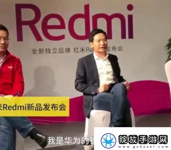 何小鹏晒与华为任正非合影