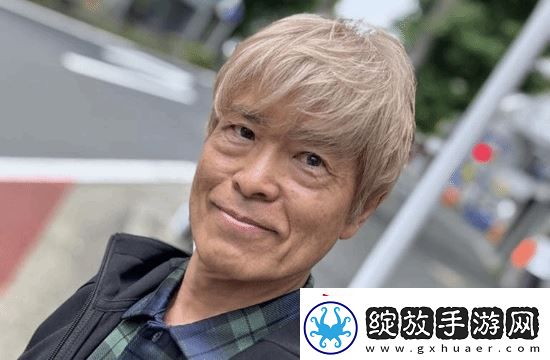 古谷彻银发新形象亮相YouTube