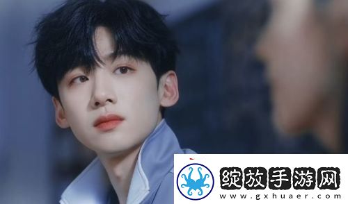 难哄温以凡假装梦游